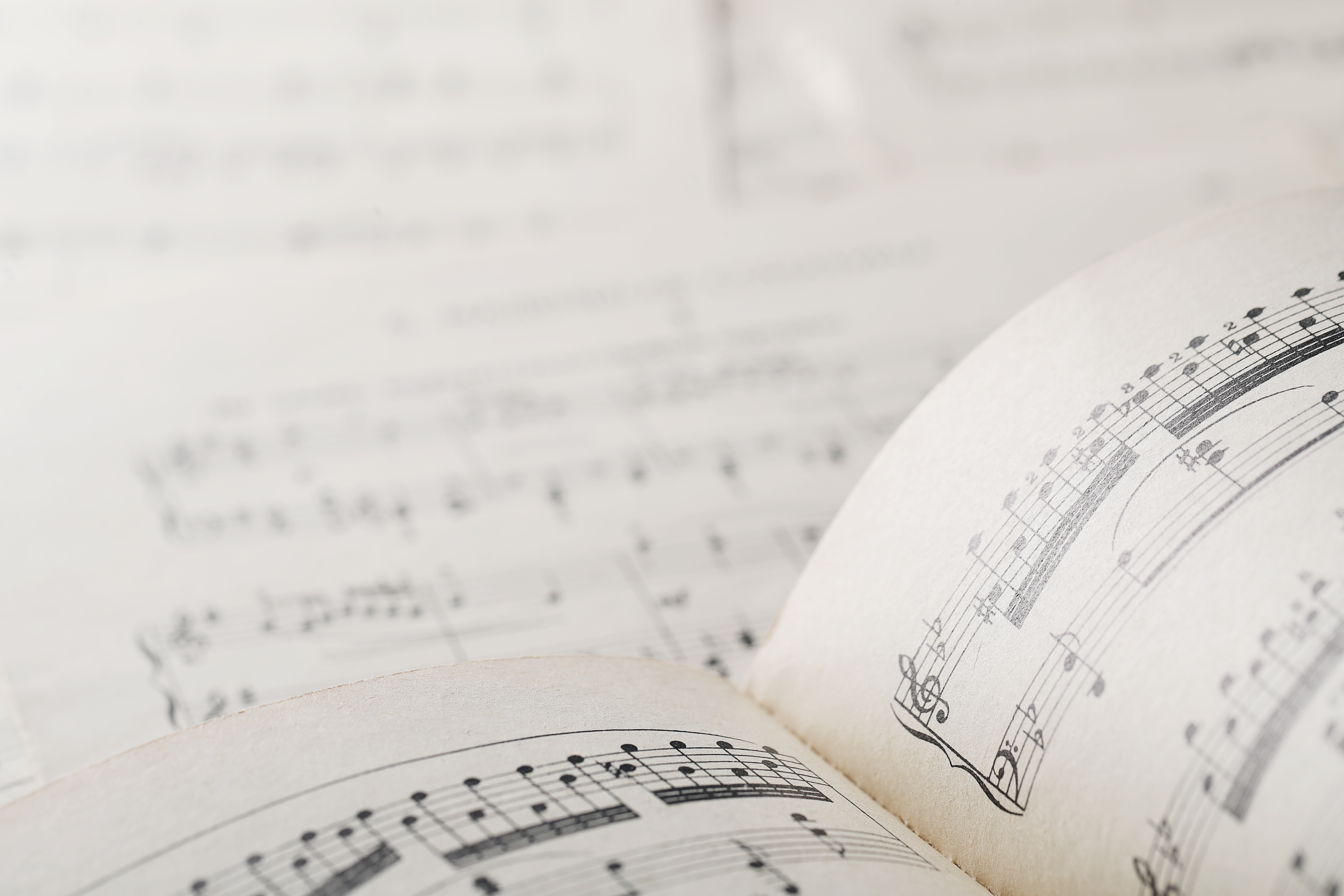 background_image_piano